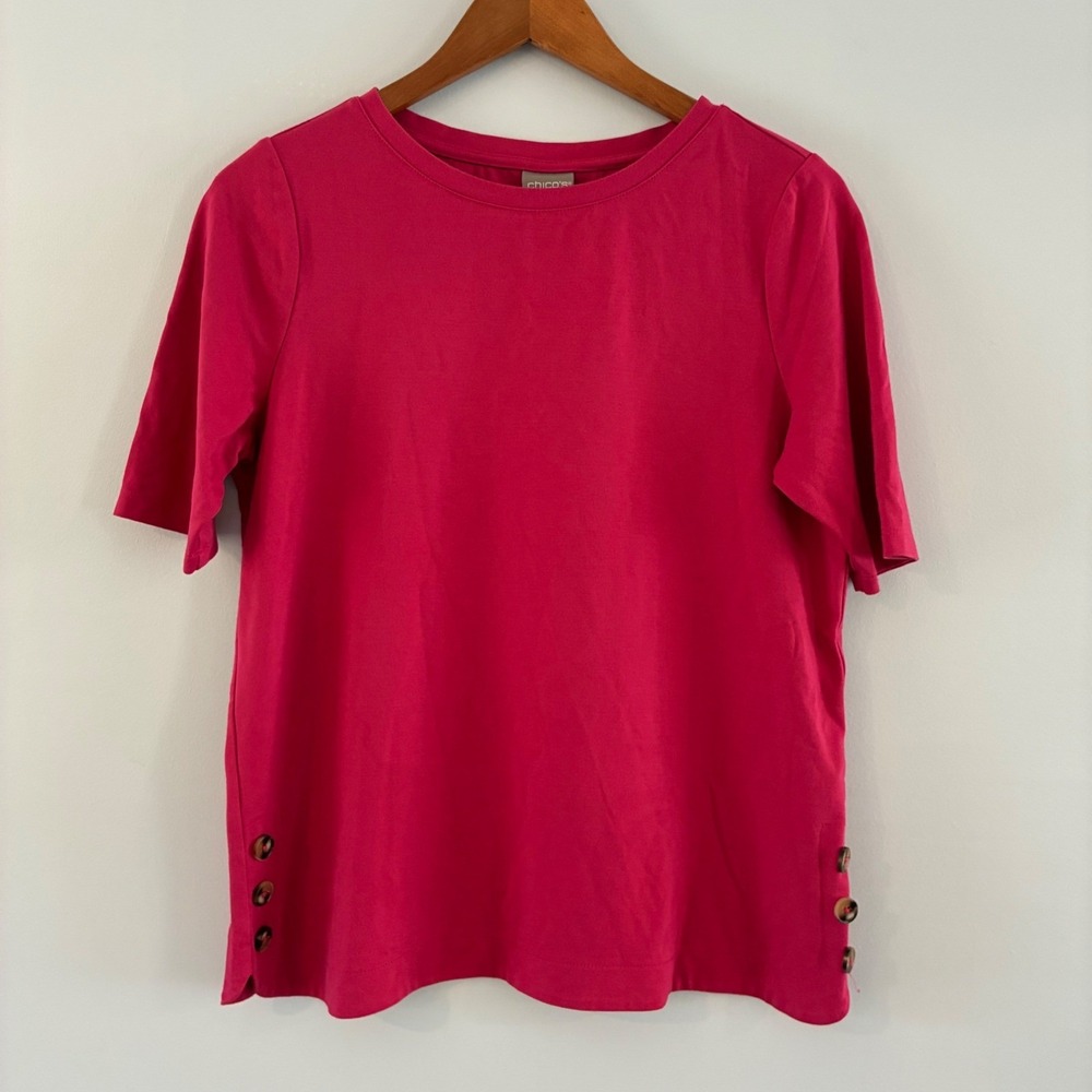 Chico's Knit Top Wom 1 Magenta Pink Short Sleeve Side Button Crew Neck Casual